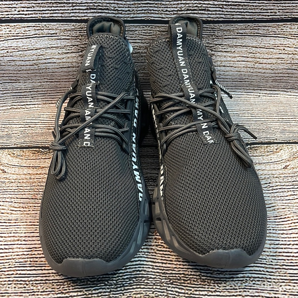 Mens Sneakers NWOT